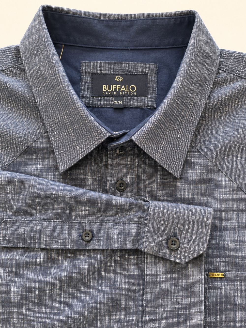 Buffalo David Bitton Men’s Button-Front Shirt – XL – Gray Textured Plaid